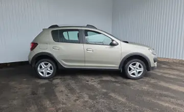 Renault Sandero 2018 года за 29 990 BYN в Минск