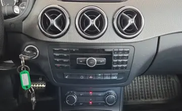 Mercedes-Benz B-Класс 2013 года за 28 990 BYN в Минск