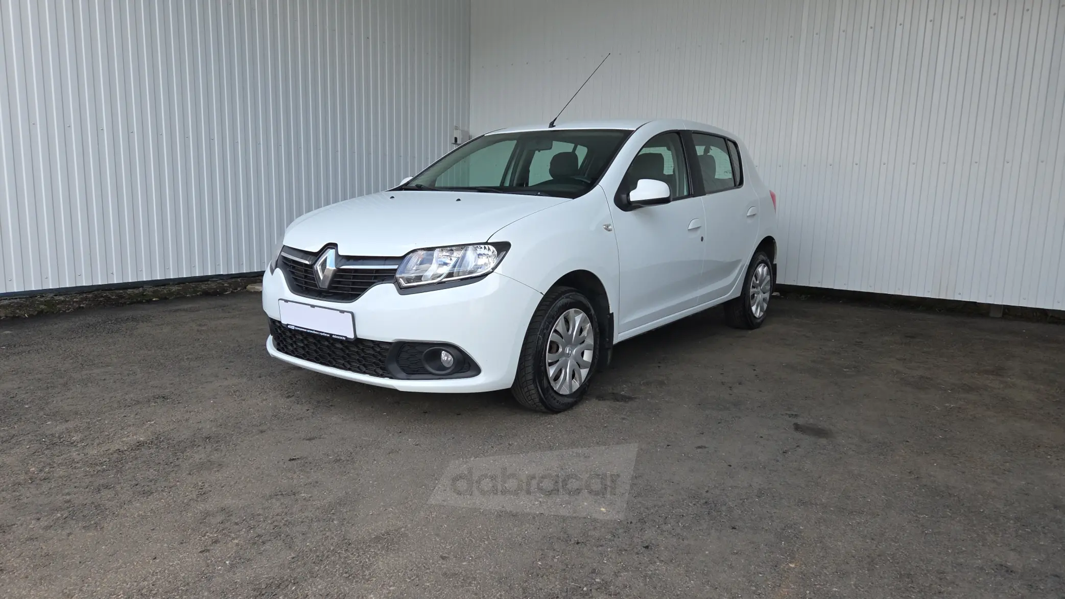 Renault Sandero 2015 года за 23 990 BYN в Минск
