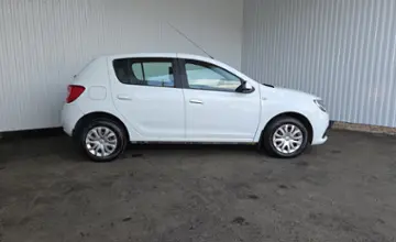 Renault Sandero 2015 года за 23 990 BYN в Минск