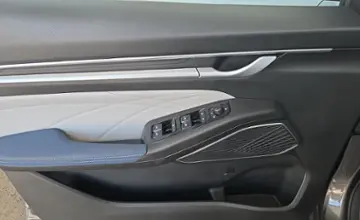 Geely Emgrand 2023 года за 42 990 BYN в Минск