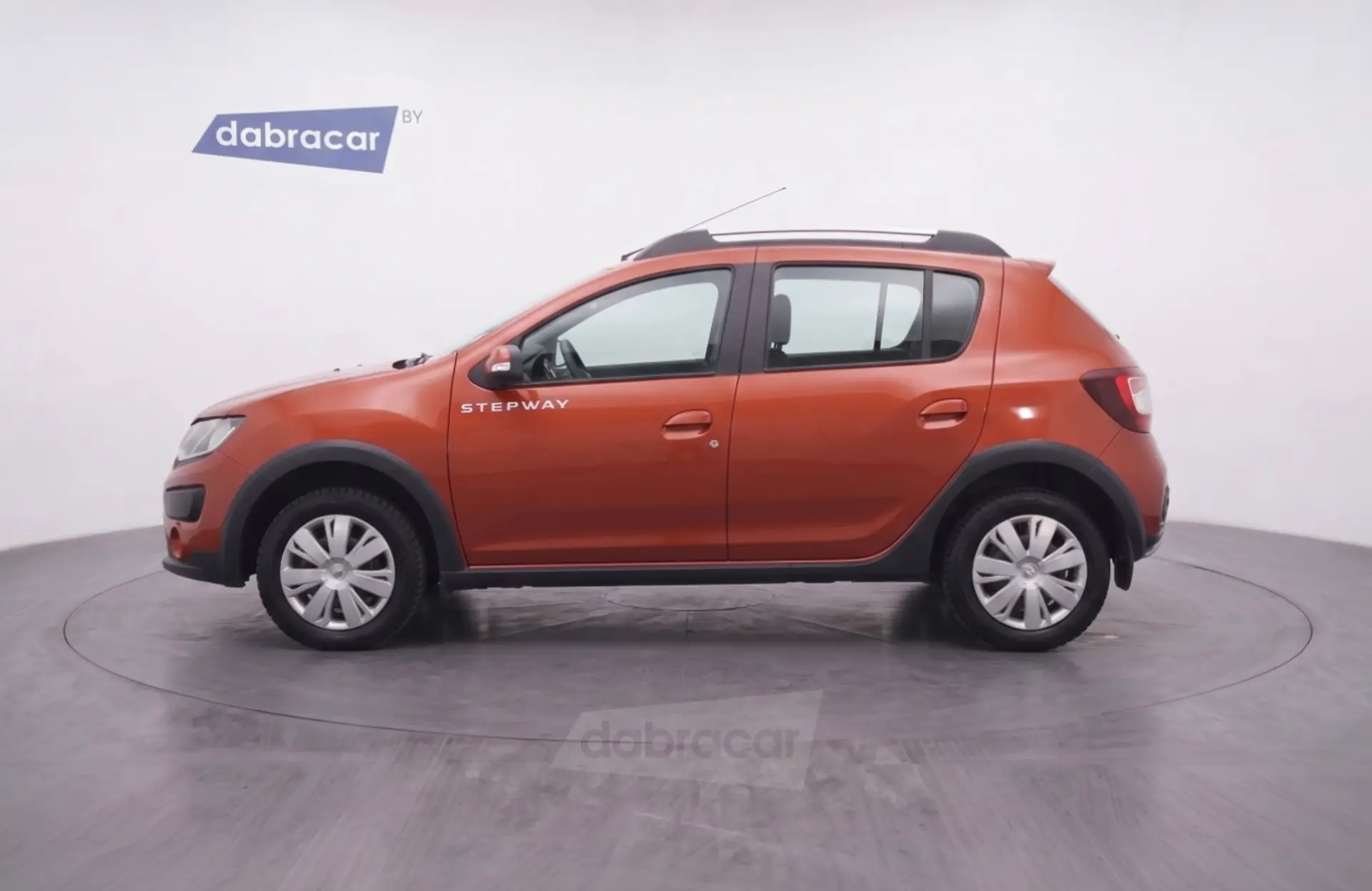  Sandero