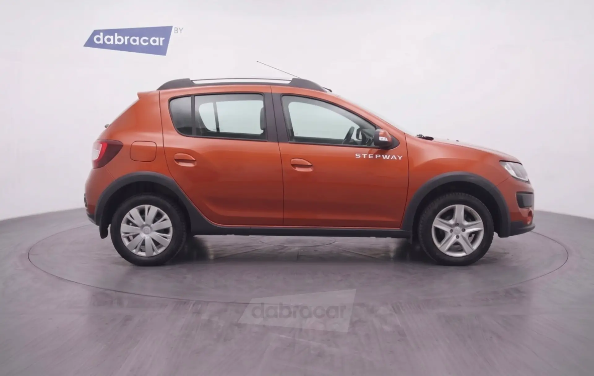  Sandero