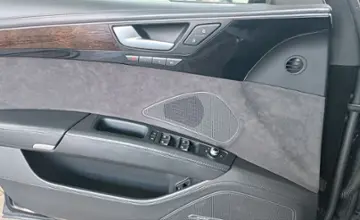 Audi A8 2012 года за 68 690 BYN в Минск