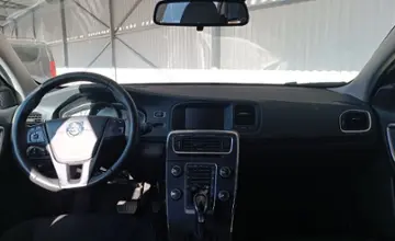 Volvo V60 2017 года за 38 390 BYN в Минск