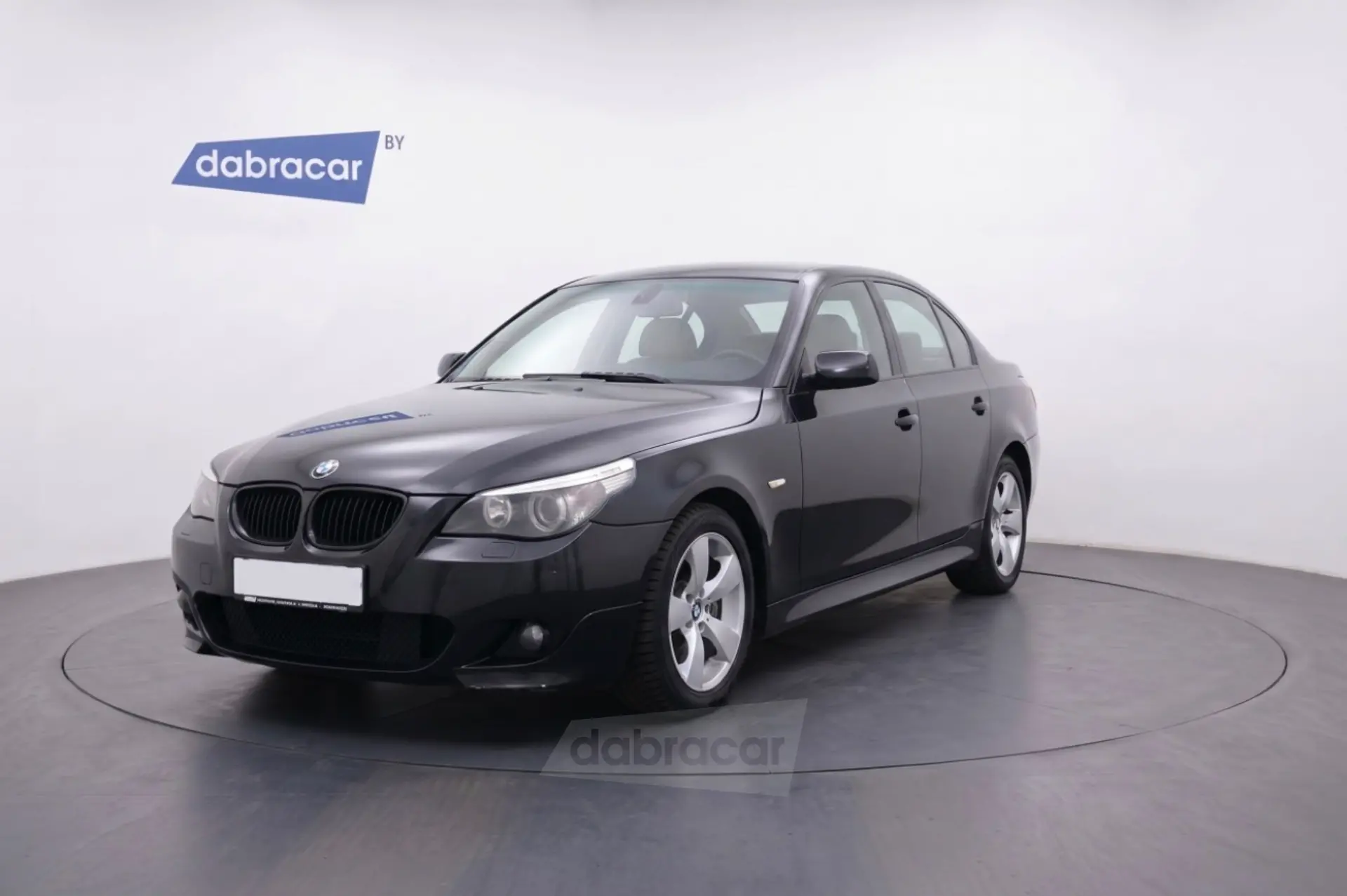 BMW 5 серии 2004 года за 24 990 BYN в Минск
