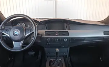 BMW 5 серии 2004 года за 24 990 BYN в Минск