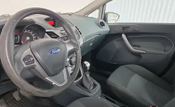Ford Fiesta 2010 года за 9 990 BYN в Минск