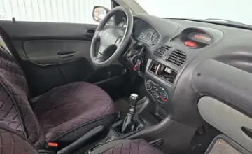 Peugeot 206 2009 года за 6 590 BYN в Минск