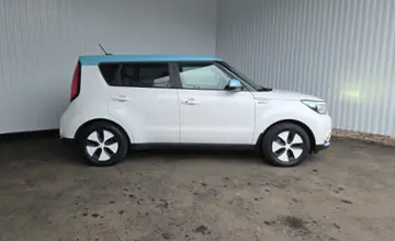 Kia Soul EV 2016 года за 19 990 BYN в Минск