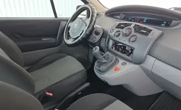 Renault Scenic 2005 года за 13 990 BYN в Минск