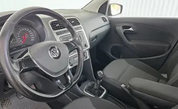 Volkswagen Polo 2015 года за 23 990 BYN в Минск