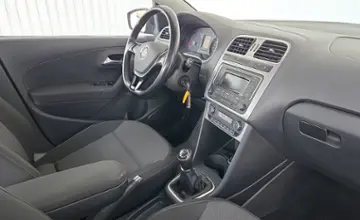 Volkswagen Polo 2015 года за 23 990 BYN в Минск