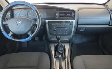 Opel Omega 2002 года за 11 990 BYN в Минск