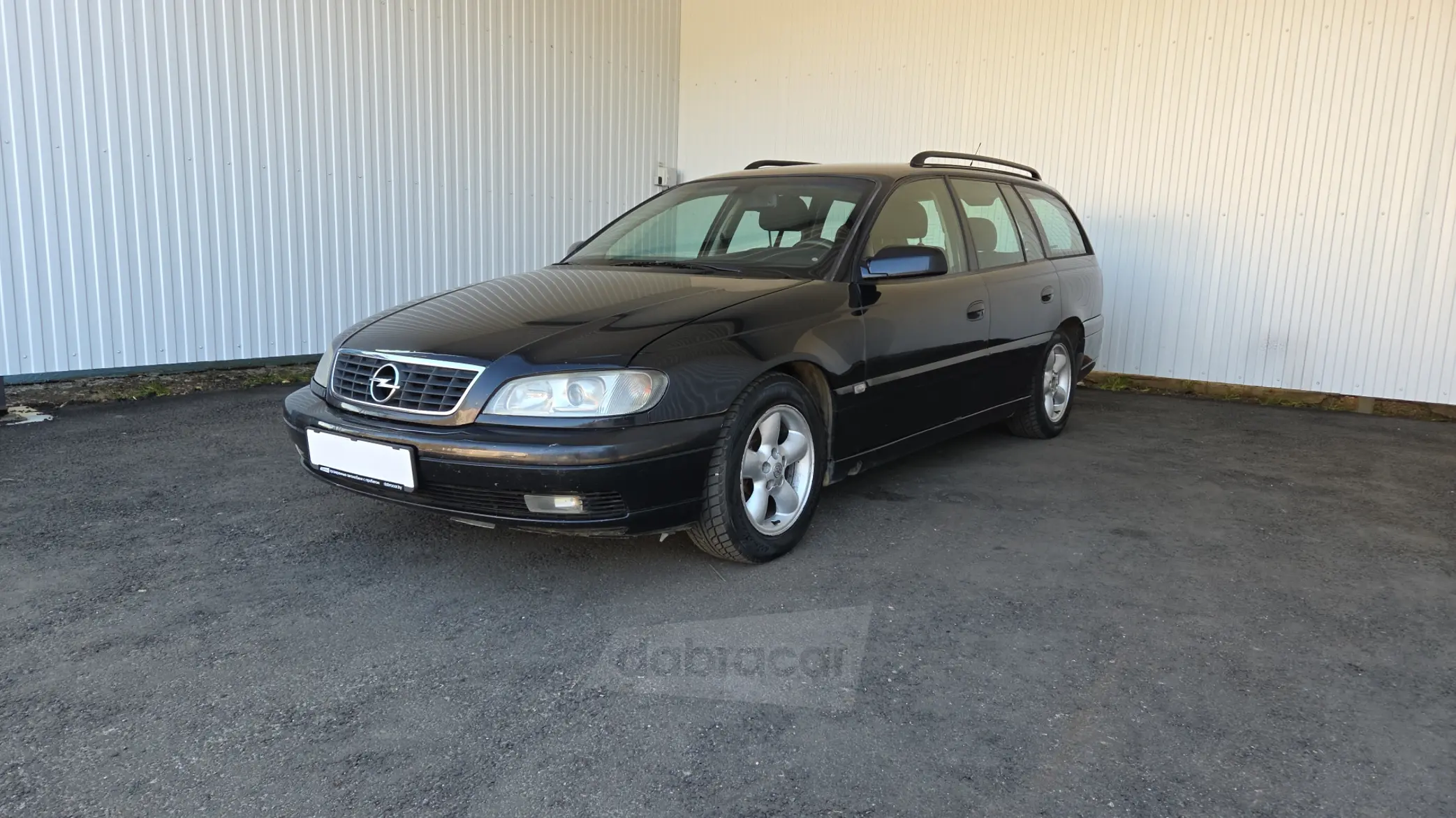 Opel Omega 2002 года за 11 990 BYN в Минск