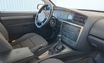 Opel Omega 2002 года за 11 990 BYN в Минск