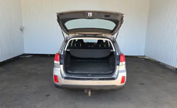 Subaru Legacy 2010 года за 22 990 BYN в Минск