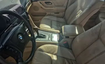 BMW 7 серии 2001 года за 23 590 BYN в Могилев