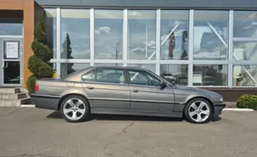 BMW 7 серии 2001 года за 23 590 BYN в Могилев