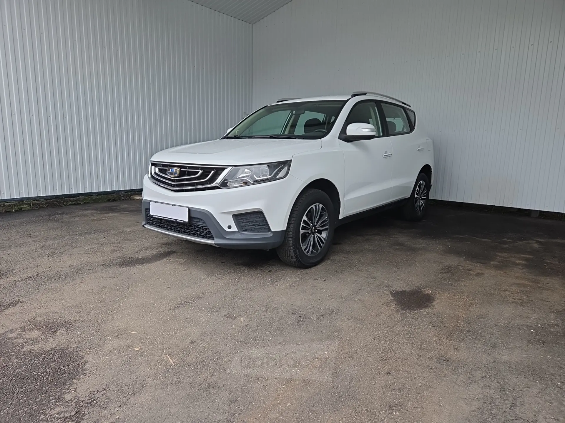 Geely Emgrand X7 2019 года за 35 790 BYN в Минск
