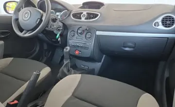 Renault Clio 2009 года за 14 990 BYN в Минск