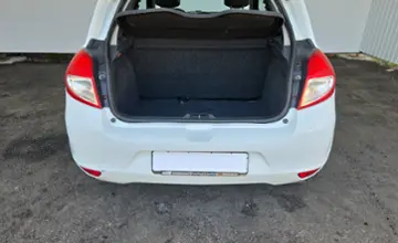 Renault Clio 2009 года за 14 990 BYN в Минск