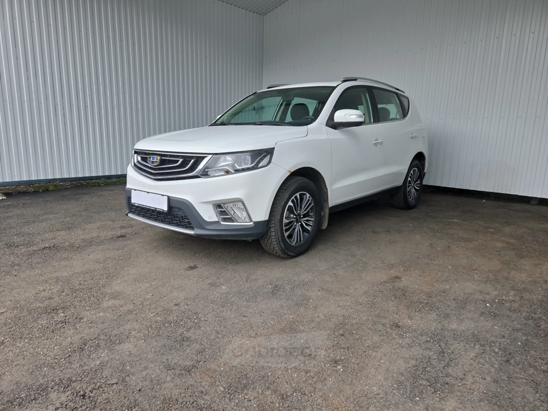 Geely Emgrand X7 2018 года за 30 990 BYN в Минск