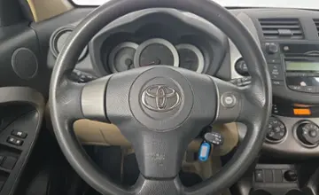 Toyota RAV4 2010 года за 29 990 BYN в Минск