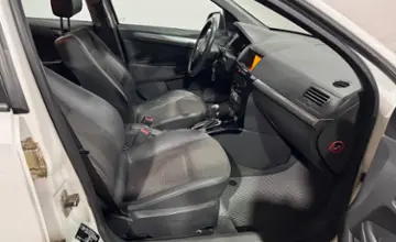Opel Astra 2012 года за 21 590 BYN в Гомель