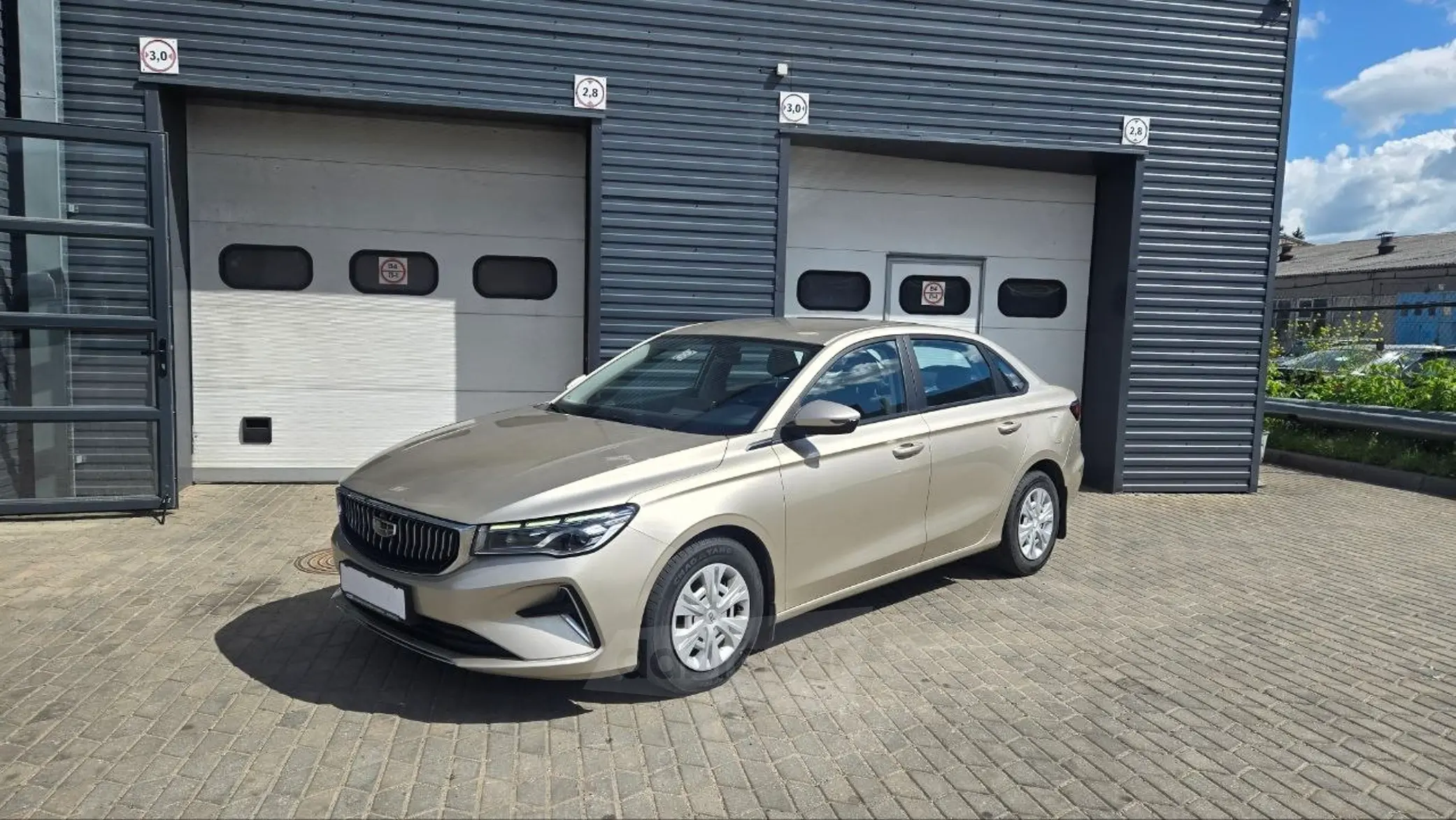 Geely Emgrand 2023 года за 38 990 BYN в Гродно