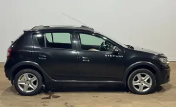 Renault Sandero 2017 года за 29 990 BYN в Гомель