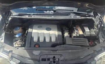 Volkswagen Touran 2004 года за 13 990 BYN в Гродно