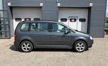 Volkswagen Touran 2004 года за 13 990 BYN в Гродно