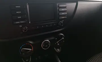 Kia Rio 2017 года за 38 990 BYN в Минск