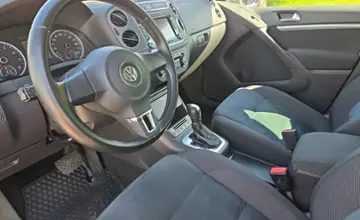 Volkswagen Tiguan 2011 года за 30 990 BYN в Минск