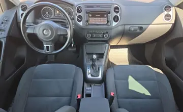 Volkswagen Tiguan 2011 года за 30 990 BYN в Минск