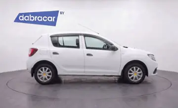 Renault Sandero 2015 года за 15 090 BYN в Могилев