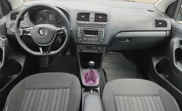 Volkswagen Polo 2015 года за 26 990 BYN в Минск
