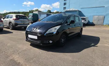 Peugeot 5008 2010 года за 24 990 BYN в Минск