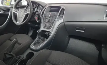 Opel Astra 2013 года за 22 990 BYN в Минск