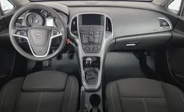 Opel Astra 2013 года за 22 990 BYN в Минск