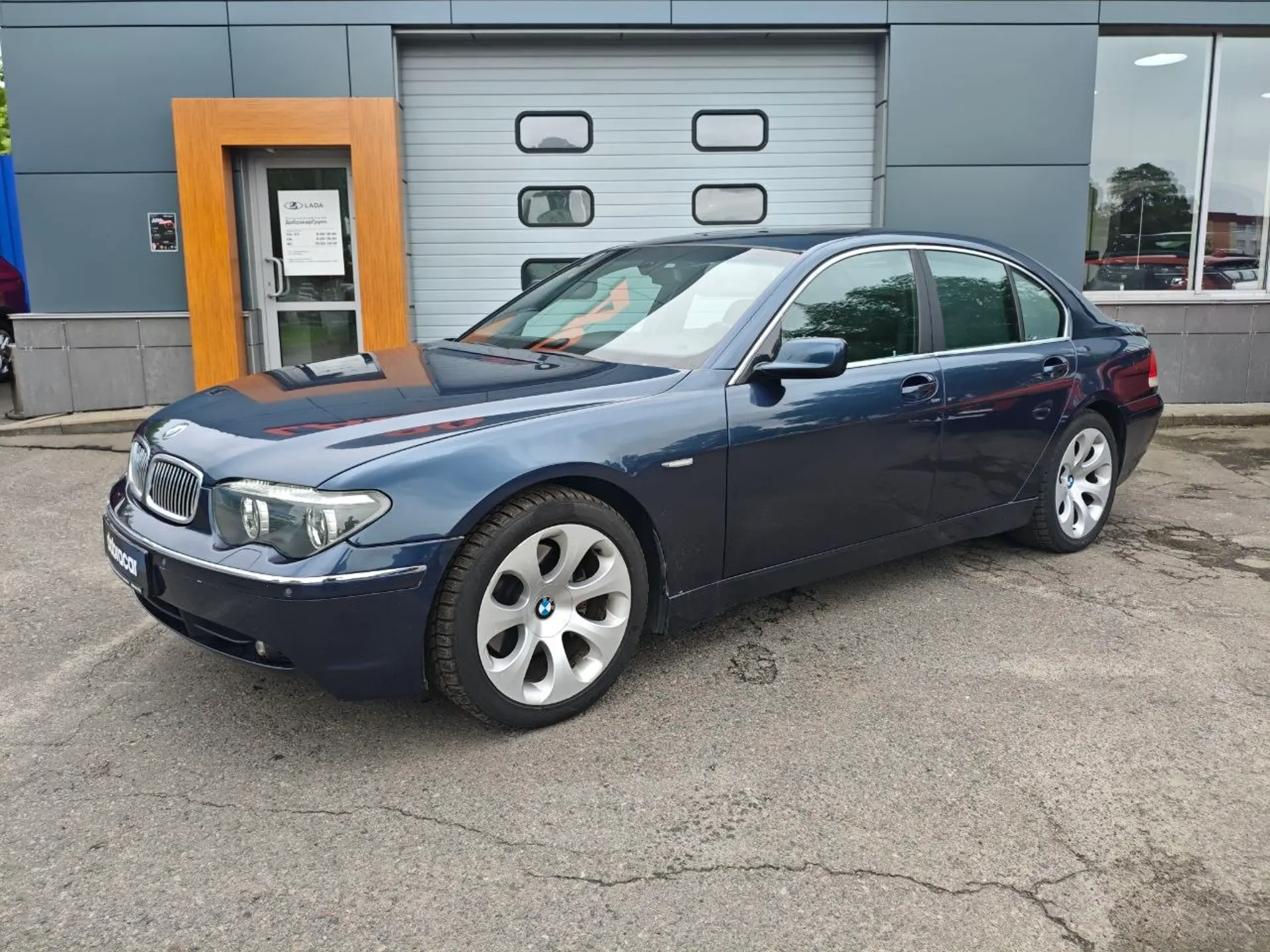 BMW 7 серии 2001 года за 22 990 BYN в Гомель