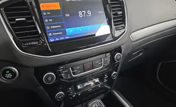 Geely Emgrand X7 2018 года за 32 990 BYN в Минск