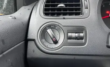 Volkswagen Polo 2015 года за 26 990 BYN в Гомель