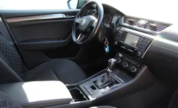 Skoda Superb 2015 года за 39 800 BYN в Минск