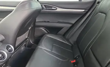 Alfa Romeo Stelvio 2017 года за 67 090 BYN в Минск