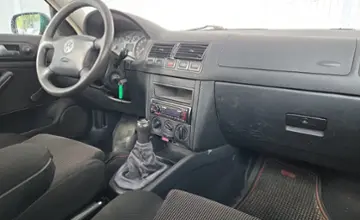 Volkswagen Golf 2000 года за 10 990 BYN в Минск
