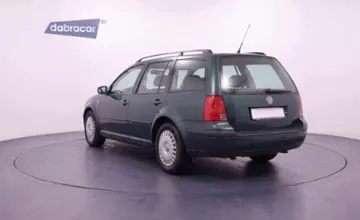 Volkswagen Golf 2000 года за 10 500 BYN в Минск