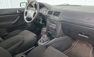 Volkswagen Golf 2000 года за 10 990 BYN в Минск