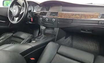 BMW 5 серии 2004 года за 19 900 BYN в Минск